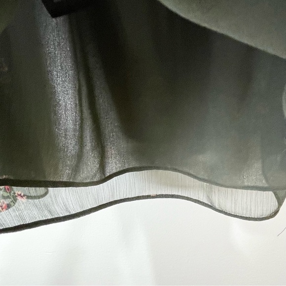 White House Black Market Olive Green Floral Off Shoulder Bell Sleeve Top - Picture 8 of 11